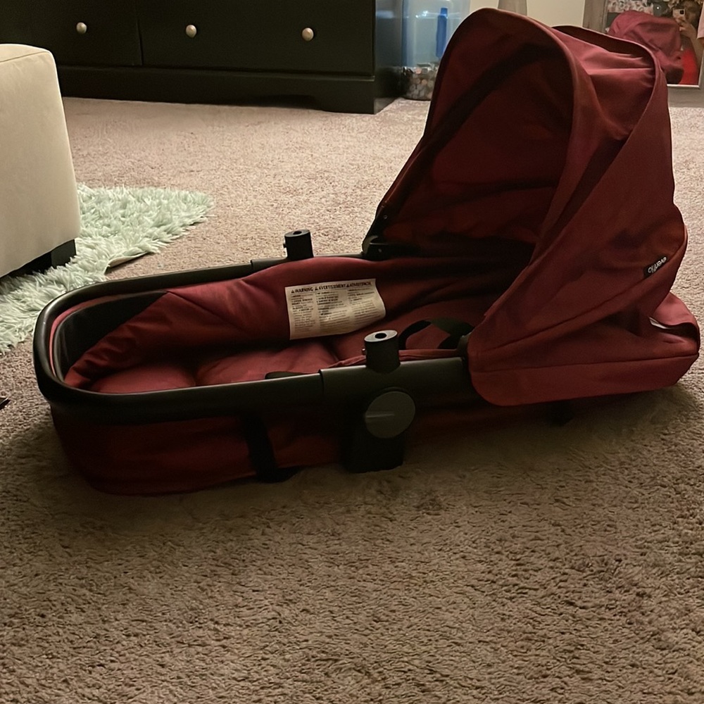This is an Evenflo stroller great and comfortable for baby’s